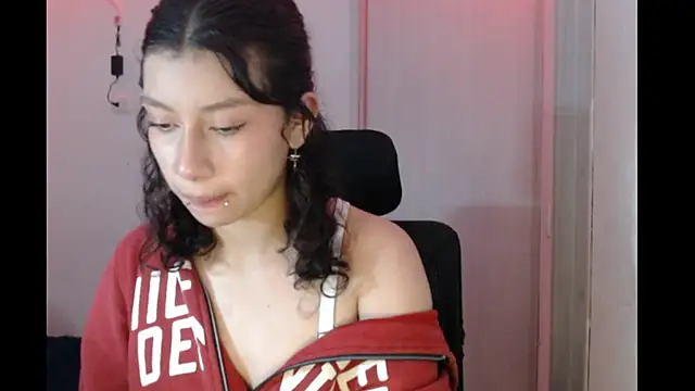 Ivonnybonn online show from 12/13/25, 11:32