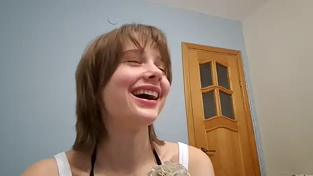 Snapshot of ExitedTroth chatting on 10/13/25, 05:24 ExitedTroth online show from 10/13/25, 05:24