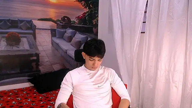 Snapshot of RomeoMillerr chatting on 01/09/26, 07:48 RomeoMillerr online show from 01/09/26, 07:48