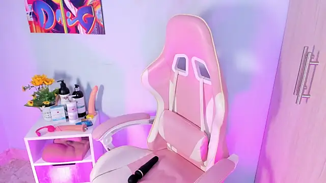 Athenea  fox online show from 11/13/25, 11:20