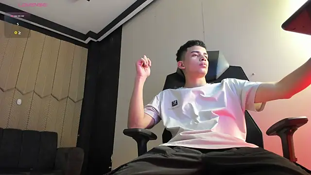 JuanSixx online show from 12/21/25, 09:00