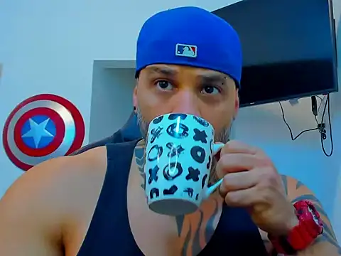 JoshRigby online show from 11/18/25, 08:02