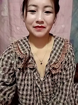 Snapshot of buddy-sexy chatting on 05/05/26, 12:40 buddy-sexy online show from 05/05/26, 12:40
