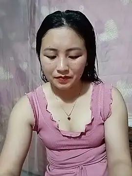 Snapshot of buddy-sexy chatting on 05/19/26, 01:28 buddy-sexy online show from 05/19/26, 01:28