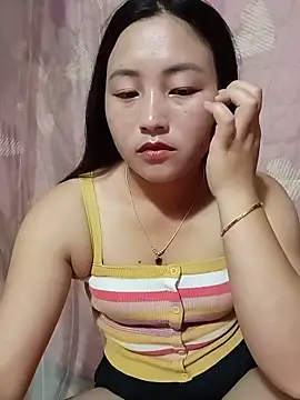 Snapshot of buddy-sexy chatting on 05/24/26, 02:22 buddy-sexy online show from 05/24/26, 02:22