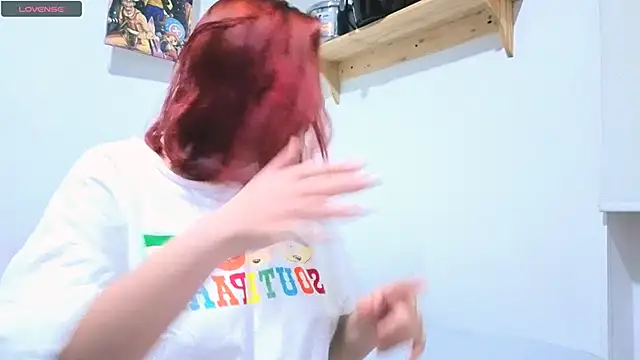 LyraCarter online show from 09/30/25, 12:37