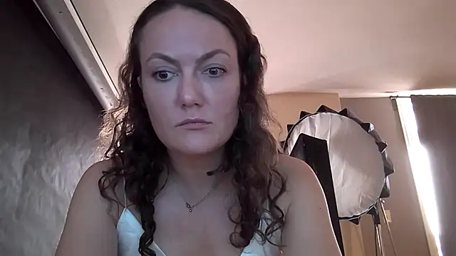 Snapshot of sexybriiiixoxo chatting on 04/29/26, 05:30 sexybriiiixoxo online show from 04/29/26, 05:30