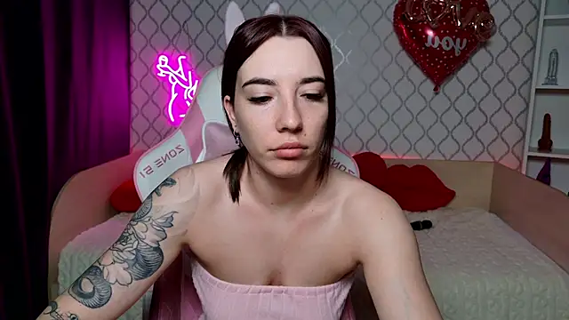 Curious Lily online show from 03/23/26, 12:47