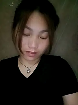 min-xinh online show from 10/18/25, 09:26