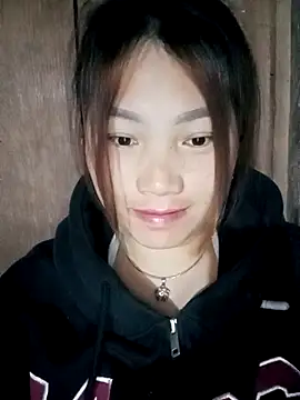 min-xinh online show from 11/13/25, 09:25