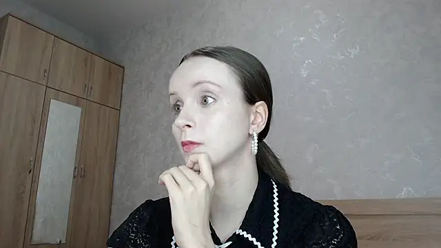 Yourplayfulspark online show from 11/19/25, 06:08