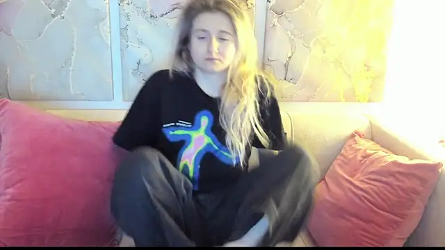 CamillaDreamer online show from 03/26/26, 07:41