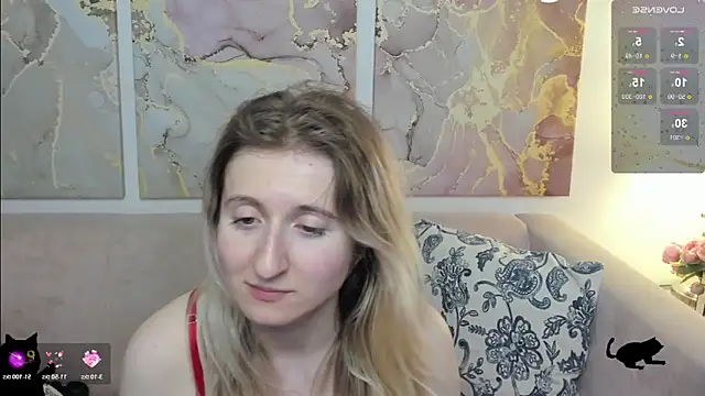 CamillaDreamer online show from 05/17/26, 06:11