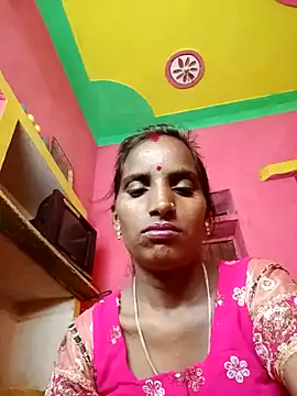 Snapshot of Munni_ji chatting on 09/30/25, 04:01 Munni ji online show from 09/30/25, 04:01