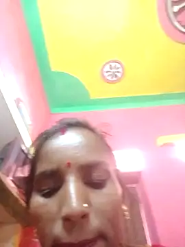 Snapshot of Munni_ji chatting on 10/02/25, 08:54 Munni ji online show from 10/02/25, 08:54