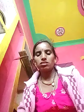 Snapshot of Munni_ji chatting on 10/16/25, 04:08 Munni ji online show from 10/16/25, 04:08
