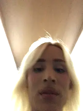 alexawinterrr online show from 10/10/25, 03:27