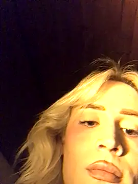 alexawinterrr online show from 11/04/25, 04:11