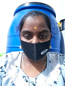 Snapshot of Tamil_Hot_Sindhu chatting on 10/23/25, 06:06 Tamil Hot Sindhu online show from 10/23/25, 06:06