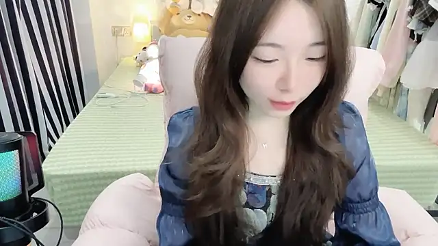 Gardenia-222 online show from 12/18/25, 01:39