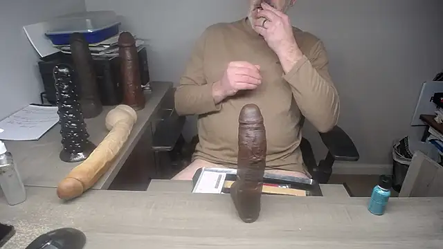 Snapshot of sackstor chatting on 01/07/25, 07:38 sackstor online show from 01/07/25, 07:38