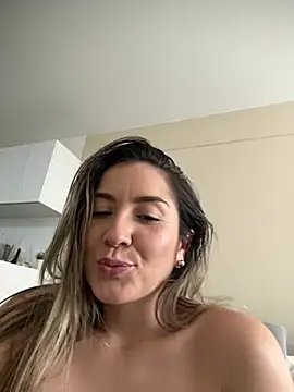 Mariana gom online show from 07/06/26, 03:03
