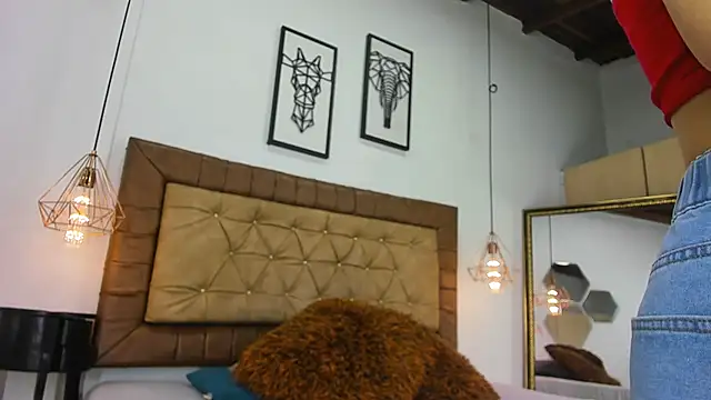 Snapshot of hannarose1208 chatting on 11/22/25, 12:26 hannarose1208 online show from 11/22/25, 12:26