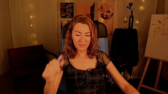 DonnaSmitth online show from 10/17/25, 03:25