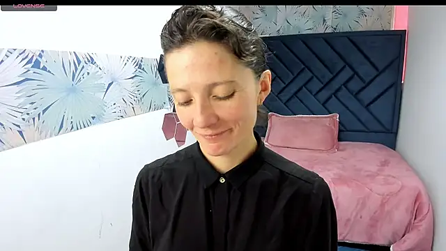 Valery More   online show from 03/02/26, 01:18