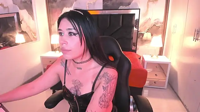 SusanVilla online show from 04/04/26, 07:33