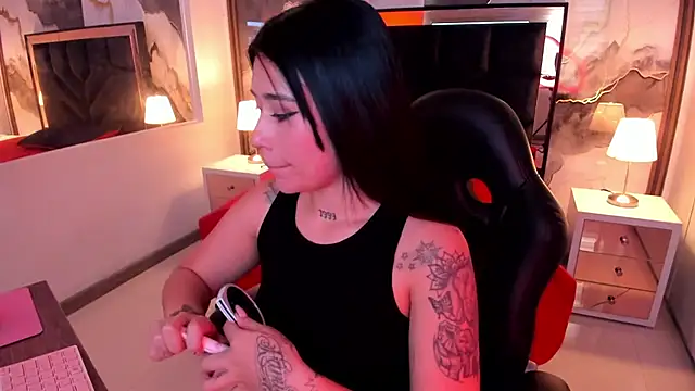 SusanVilla online show from 05/29/26, 07:45