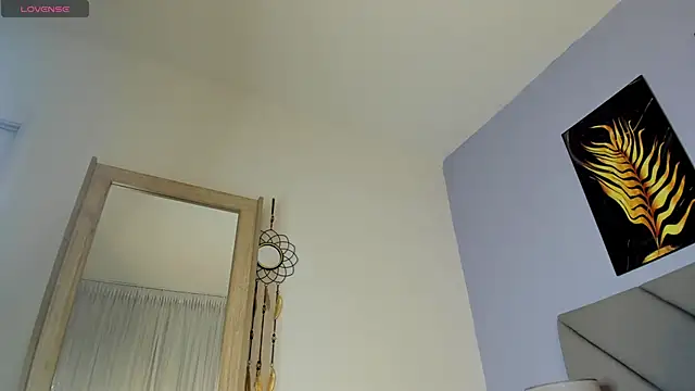 Kandyfrees  online show from 10/12/25, 12:26