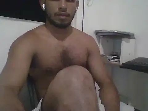Snapshot of jesusacastrop25 chatting on 06/02/26, 04:36 jesusacastrop25 online show from 06/02/26, 04:36