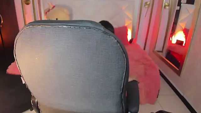 Snapshot of i_kristi chatting on 02/25/26, 08:18 i kristi online show from 02/25/26, 08:18