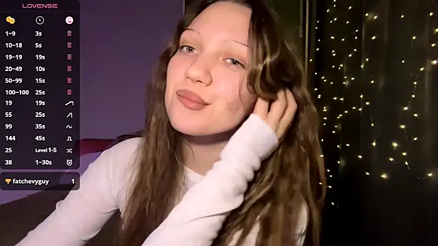 Snapshot of EmiIyKitty chatting on 01/12/26, 05:51 EmiIyKitty online show from 01/12/26, 05:51