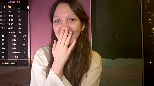 Snapshot of EmiIyKitty chatting on 01/15/26, 07:28 EmiIyKitty online show from 01/15/26, 07:28