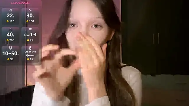 Snapshot of EmiIyKitty chatting on 02/17/26, 07:20 EmiIyKitty online show from 02/17/26, 07:20