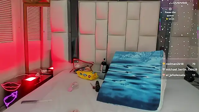 violet milleer online show from 03/22/26, 07:17