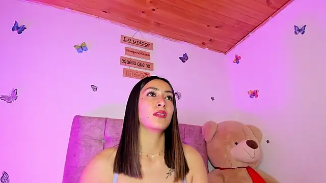 Lia Roses3x online show from 05/16/26, 02:19
