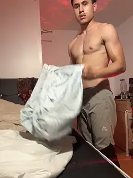 adgymwear1 online show from 10/06/25, 08:06