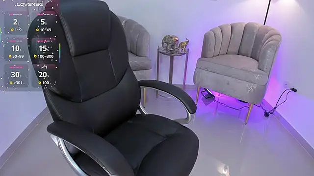 zharaa fox online show from 11/18/25, 03:56