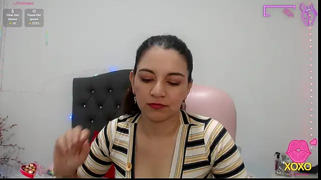 astrolover  online show from 10/08/25, 02:53