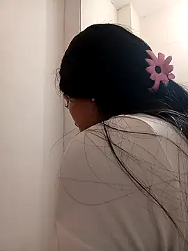 Amelia Rivas online show from 10/07/25, 03:42