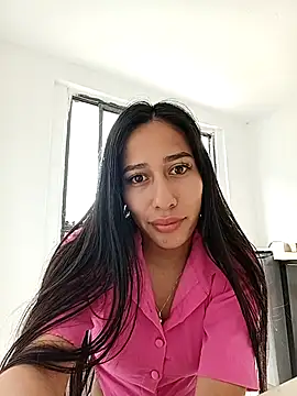 Amelia Rivas online show from 10/08/25, 04:04