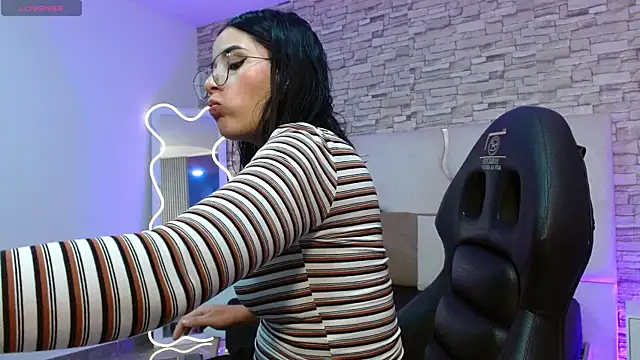 casse tay online show from 11/18/25, 02:39