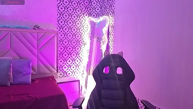 Ixchel tay online show from 02/27/26, 03:17