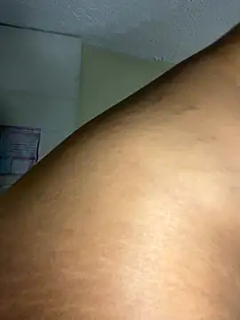 jesicamonroe44 online show from 11/12/25, 12:27