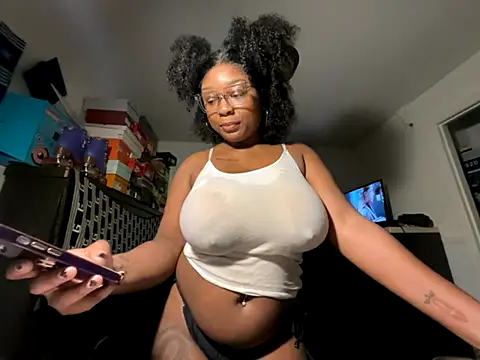 monicaval online show from 10/06/25, 03:37