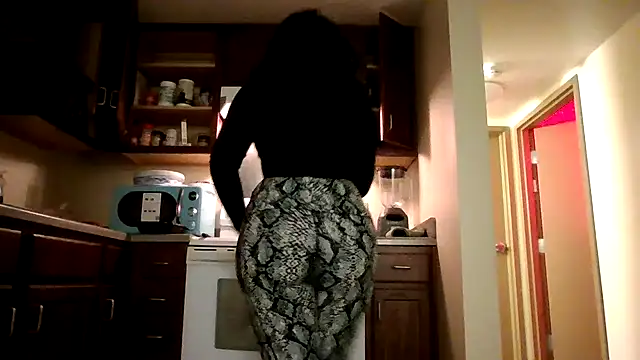 bellacagyal online show from 10/26/25, 11:31