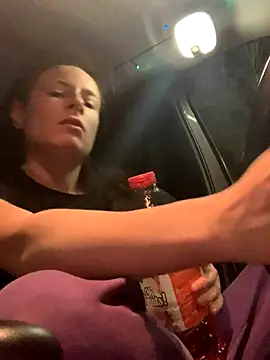 GoldenPussy1329 online show from 12/18/25, 10:38